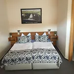 & Schneidereit Vendégház 4*