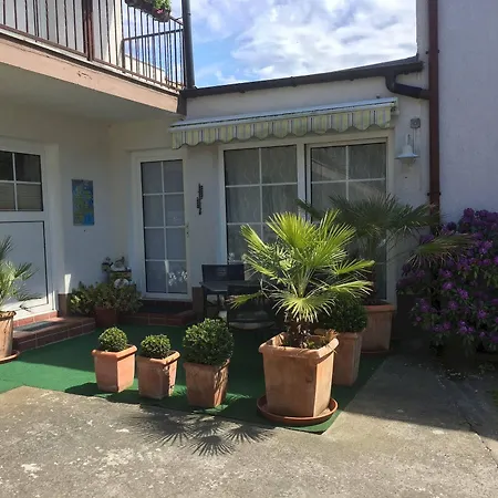 Guest house & Schneidereit