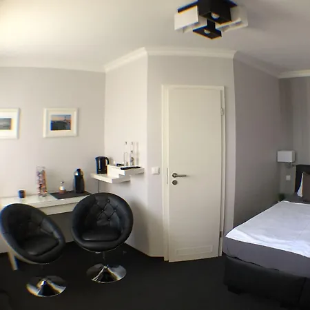 & Schneidereit Guest house