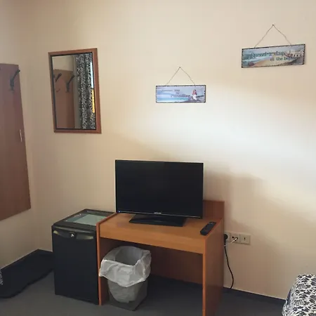 Gasthof Pension&ferienwohnungen Schneidereit Sassnitz