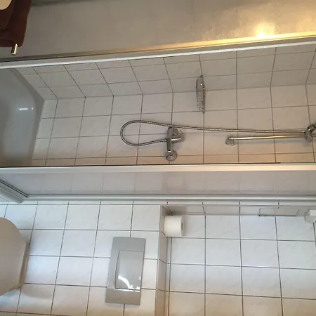 Pension&ferienwohnungen Schneidereit Sassnitz