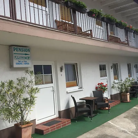 Pension&ferienwohnungen Schneidereit 4* Sassnitz