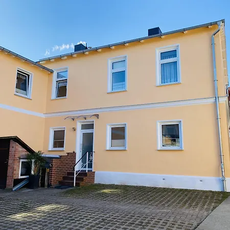 Pension&ferienwohnungen Schneidereit Sassnitz