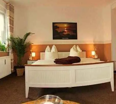 Guest house & Schneidereit 3*